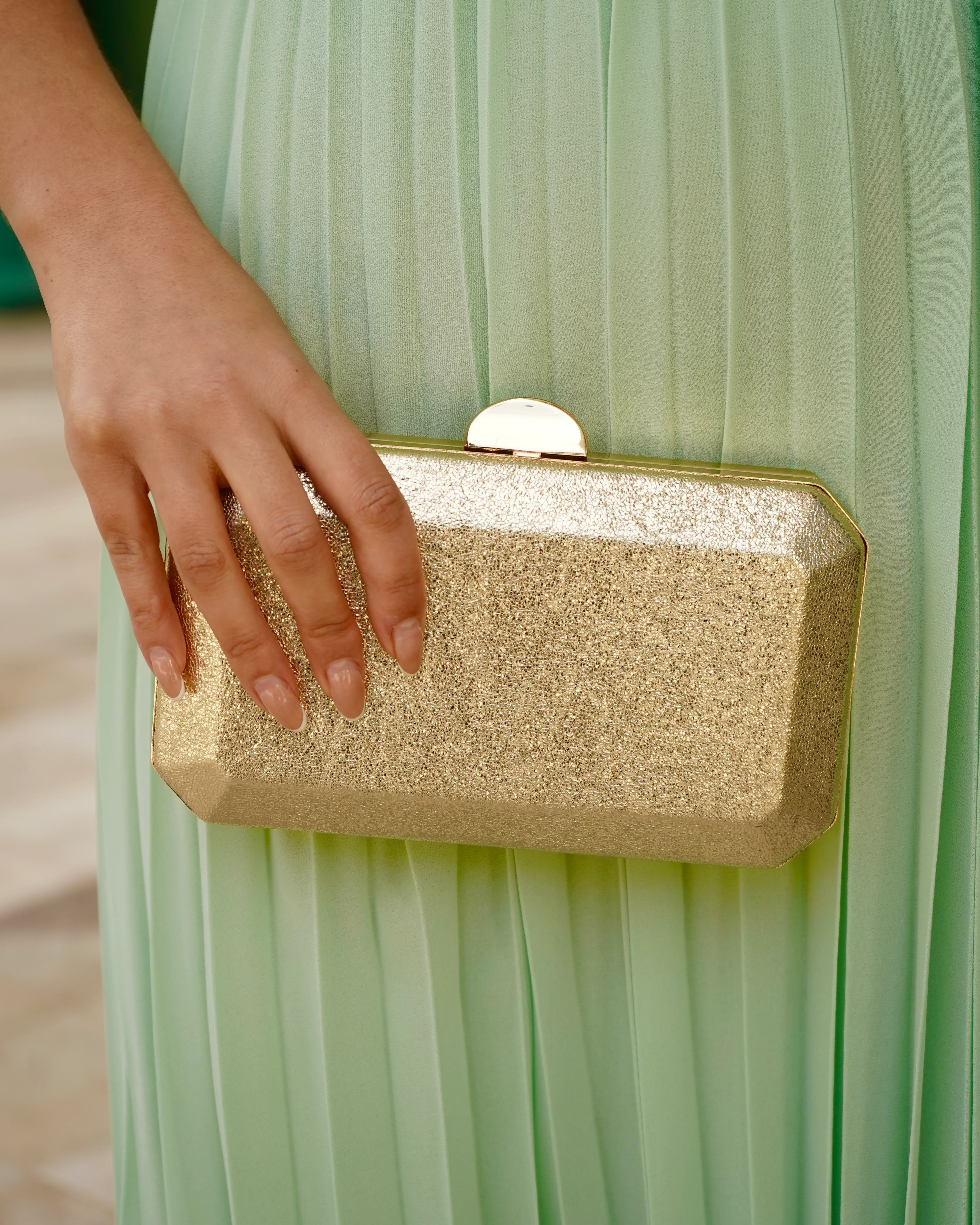 Bolso Leonor Dorado